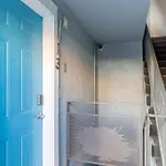 Stylish-Serene Midtown Getaway: Retreat For Two